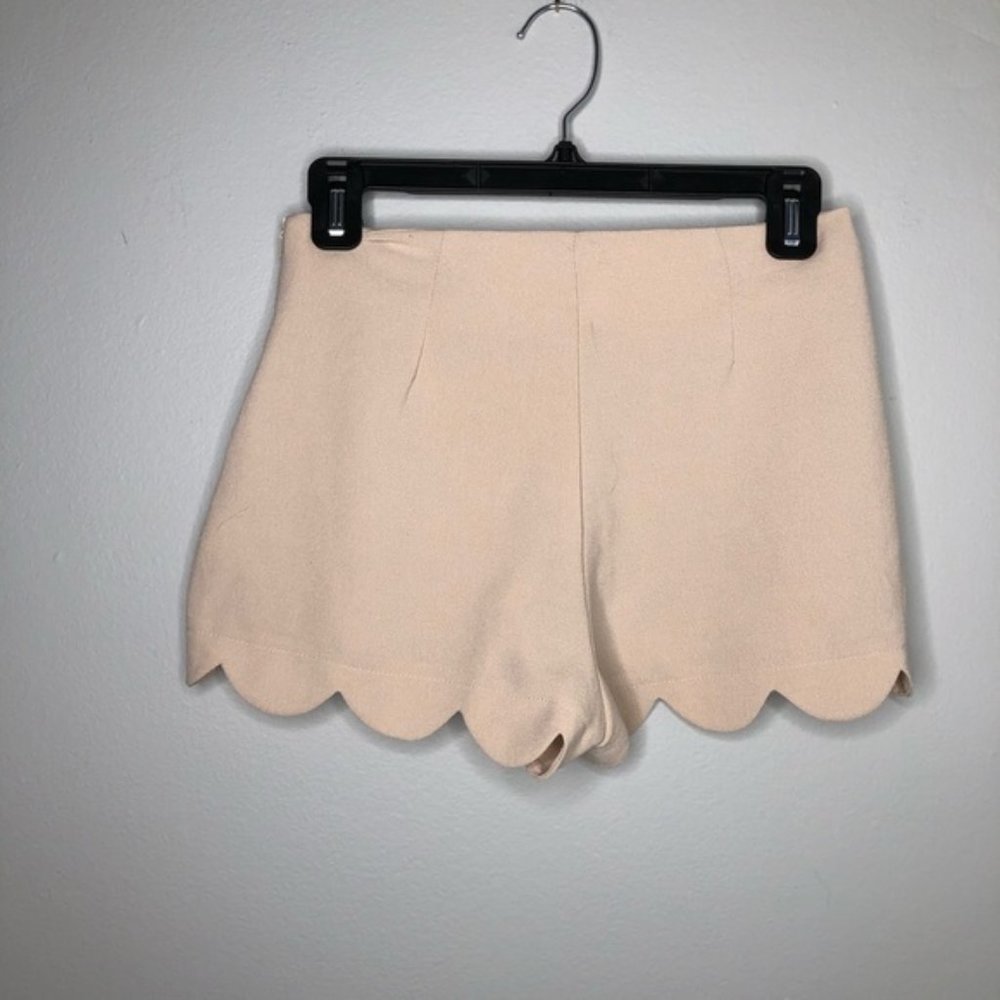 Monetau Shorts